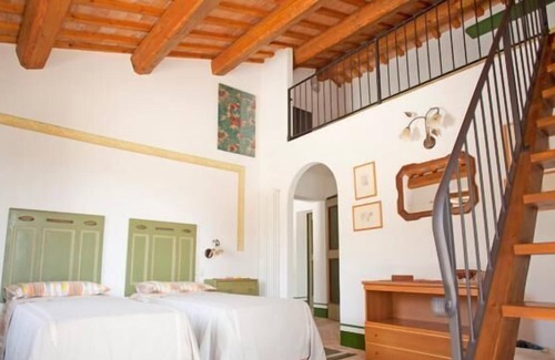 Montelparo Villa | Idyllic Country Villa Sleeping Up To Ten Guests