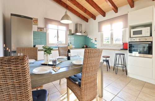 Selva House | Idyllic finca with mountain views, overflow pool, peaceful natural surroundings