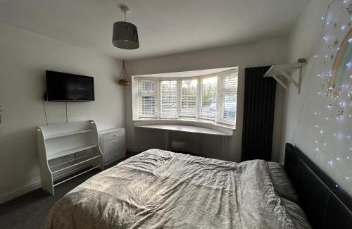 Lydden House | Idyllic
