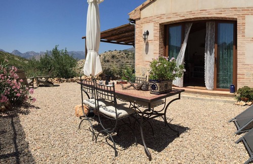 Tarbena Apartment | Idyllic holiday home in the midst of nature, discover authentic Spain | Oliva