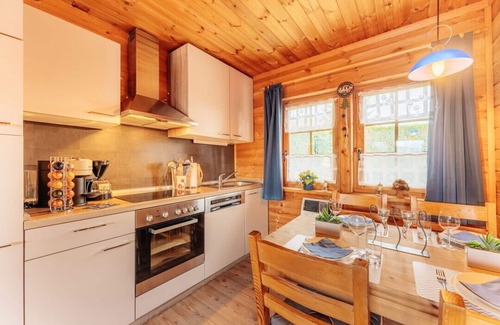 Steina House | * Idyllic log cabin - approx. 70 square meters with a fenced garden - dogs are welcome - WLAN incl