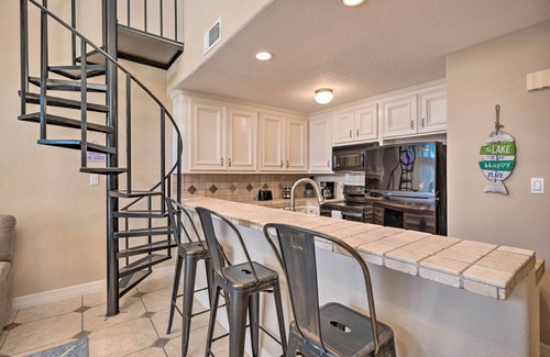 Walden on Lake Conroe Condo | Idyllic Montgomery Condo w/Pool & Lake View!