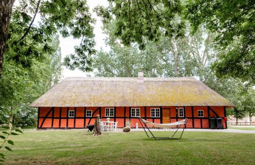 Maribo House | Idyllic Romantic Hospital In Nature