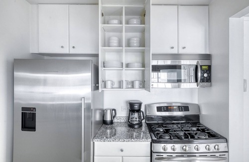 Union Square Apartment | Idyllic Union Square 1BR, Doorman, Gym + Garden by Blueground