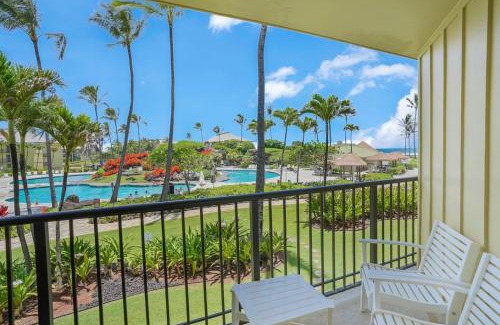 Hanamaulu Apartment | Idyllic Yet Simple Oceanfront Resort Stay
