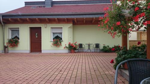 Cossebaude Apartment | Idyllisches Ferienhaus für Zwei