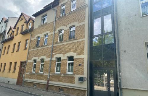 Jena Apartment | Idyllisches Haus Ferienwohnung in Jena direkt an der Saale