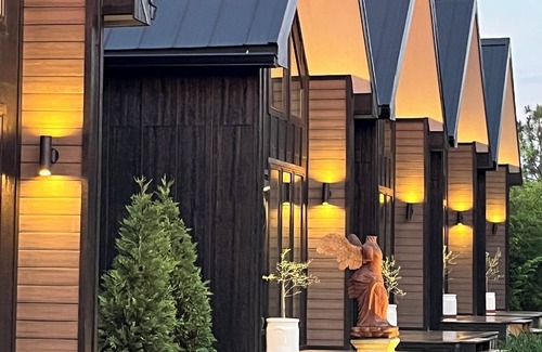 Carriere Cottage | IF Stay Collection is an exquisite and unexpected stand alone lofted RowHouse