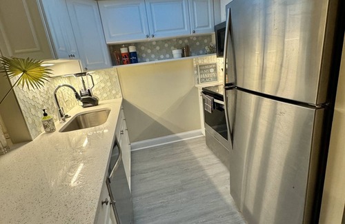 Siesta Key Condo | If you’re looking for a professionally decorated bright and airy this is it!