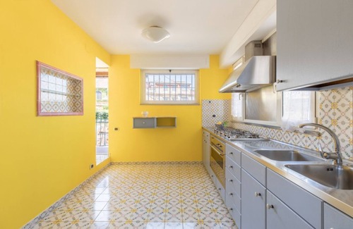 Rione XVIII Castro Pretorio Apartment | iFlat | Margutta Colors on Canvas Apartment