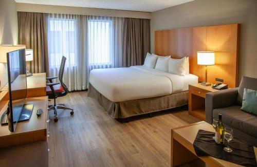 Red Deer Hotel | iHOTEL & Conference Centre Red Deer