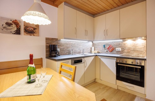 Grashof Apartment | Iii, Ferienwohnung Unternberg , Balkon, Kochnische, 2 Schlafz. und 1 Wohnz., max 4 Pers