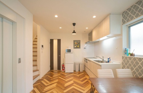 Higashinari Apartment | Ikanikan