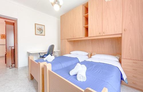 Rivarolo Ligure Apartment | Ikea e Metro 7 min - Appartamento Con Free Wifi