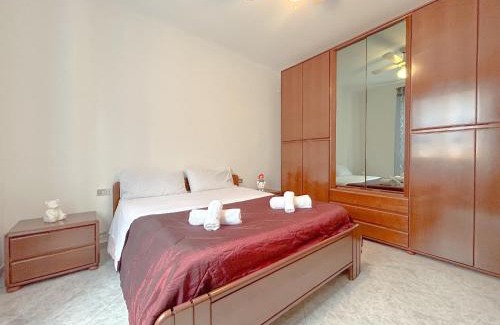 Rivarolo Ligure Apartment | Ikea e Metro 7 min - Appartamento Con Free Wifi