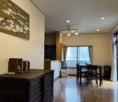 Kamiikebukuro House | Ikebukuro
