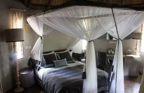 Mongu Cabin | Ikithe Luxury Resort By Mantis