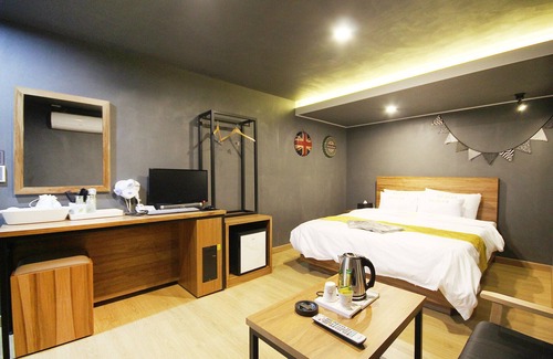 Yonggon Hotel | Iksan Healing
