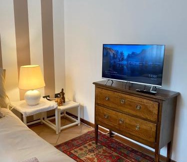 Est Apartment | IL BALCONE DI AURORA