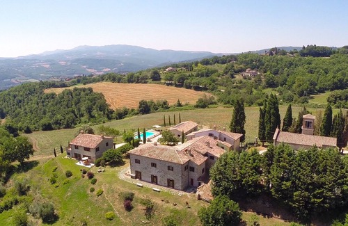 Loreto House | Il Belpoggio Su Todi with private pool, ideal for families - up to 11 guests