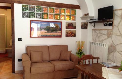 Scapoli Apartment | Il Borgo 19