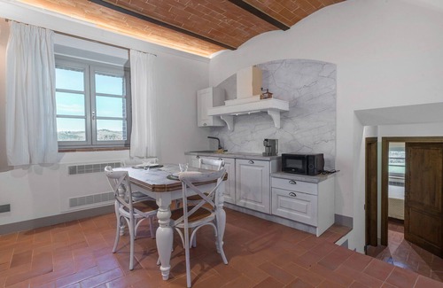 Monteriggioni Apartment | Il Borgo, Borgo Campassini, Monteriggioni
