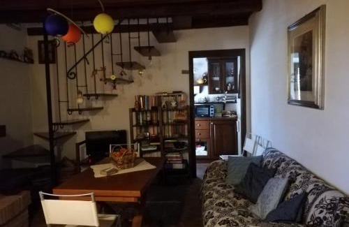 Pratovecchio Apartment | Il Caminetto