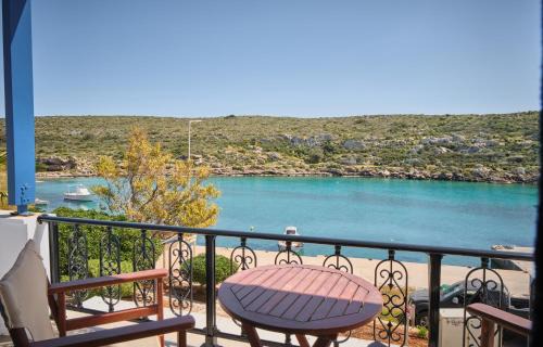 Avlemonas Villa | Il Castello Suites