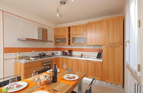 Salo Apartment | Il Cedro - near to the old town of Salò with pool