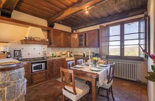 Gaiole in Chianti Villa | Il Colombaio In Gaiole in Chianti, Tuscany