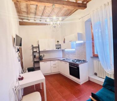 Citta di Castello Apartment | Il cretto bianco