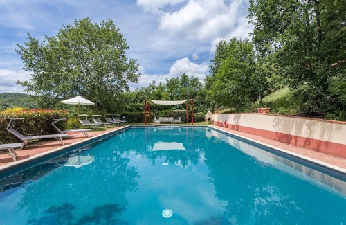 Gaiole in Chianti Villa | Il Fienile, Montefienali, Gaiole in Chianti, Siena and Chianti