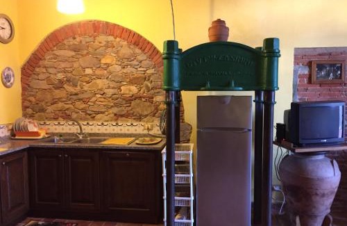 SantʼAndrea di Compito Apartment | Il Frantoio - a
