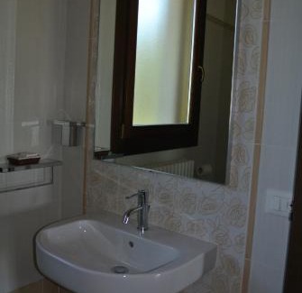 Imola House | Il Ghiandolino