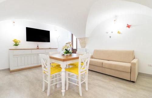 Old Town Cisternino Apartment | Il Giardino - Cisternino