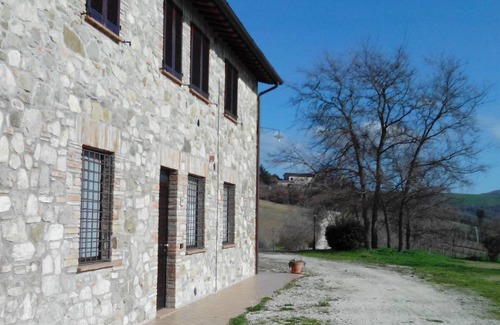 Loreto Apartment | IL Girasole The Campaign Assignano