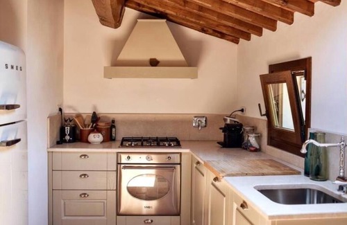 Serravalle Pistoiese Apartment | Il Glicine @ Casa d'Olival - Enchanting Tuscan Retreat: an Unforgettable Escape