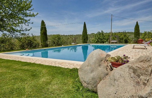 Viterbo Villa | IL GRANAIO - Restored Ancient Farmhouse in the olive groves