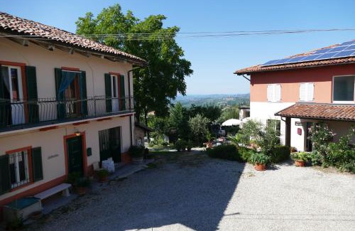 Monforte d'Alba House | Il Grillo Parlante