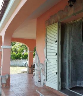 Pittulongu House | Il mirto in fiore