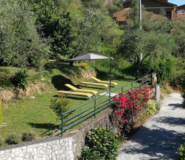 Carozzo Bed & Breakfast | Il Murice