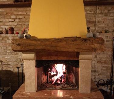 Cartoceto Apartment | Il nido della rondine, appartamento nel borgo medievale