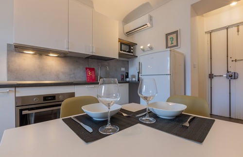 Historic Centre Apartment | Il Papiro Apartment by Wonderful Italy