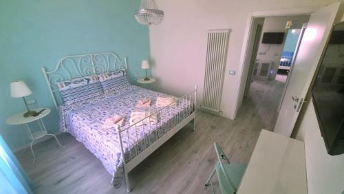 Jesi House | Il Pesce Fuor d'Acqua