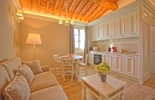 Vinci Apartment | Il Sole di Vino by PosarelliVillas