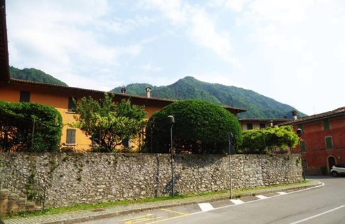 Crone House | Il Vaticano del lago d Idro