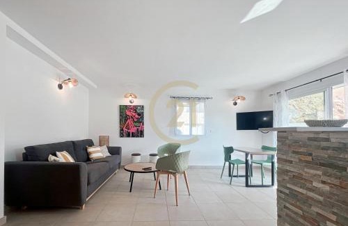 L'Ile-Rousse Apartment | Ile Rousse T2 proche centre-ville