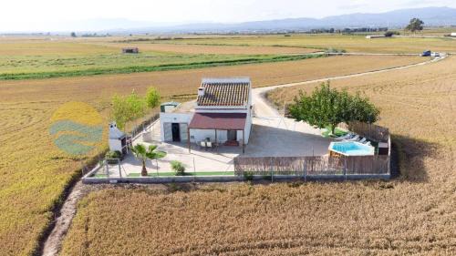 Deltebre House | Illa - Casa rural aislada con piscina y cerca playa de la Marquesa -Deltavacaciones