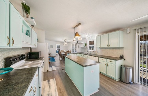 Tahlequah House | Illinois River House!