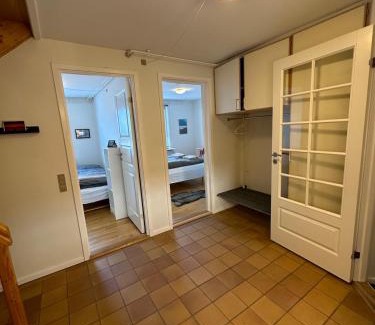 Ilulissat House | Illu Rental - Sea & City view Guesthouse